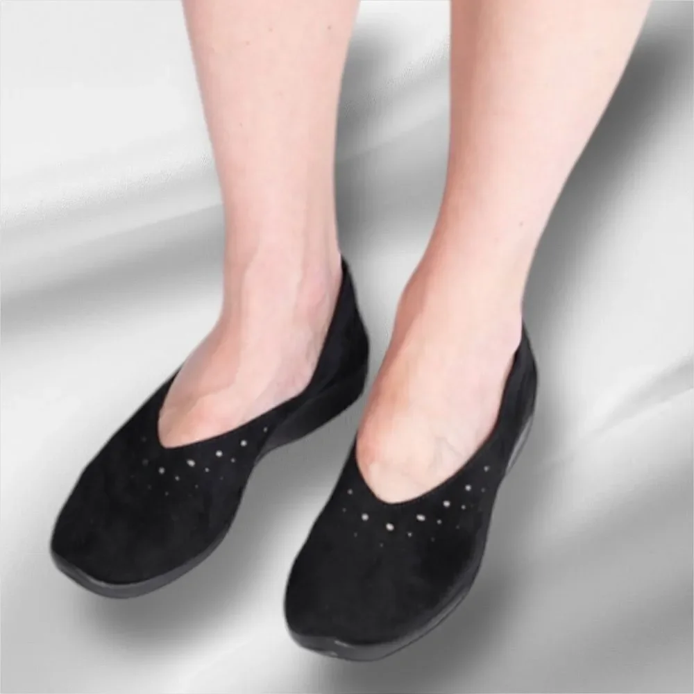 ARCOPEDICO Women’s Cezanne H07/4366 in Black in the Size 40/9 US Size